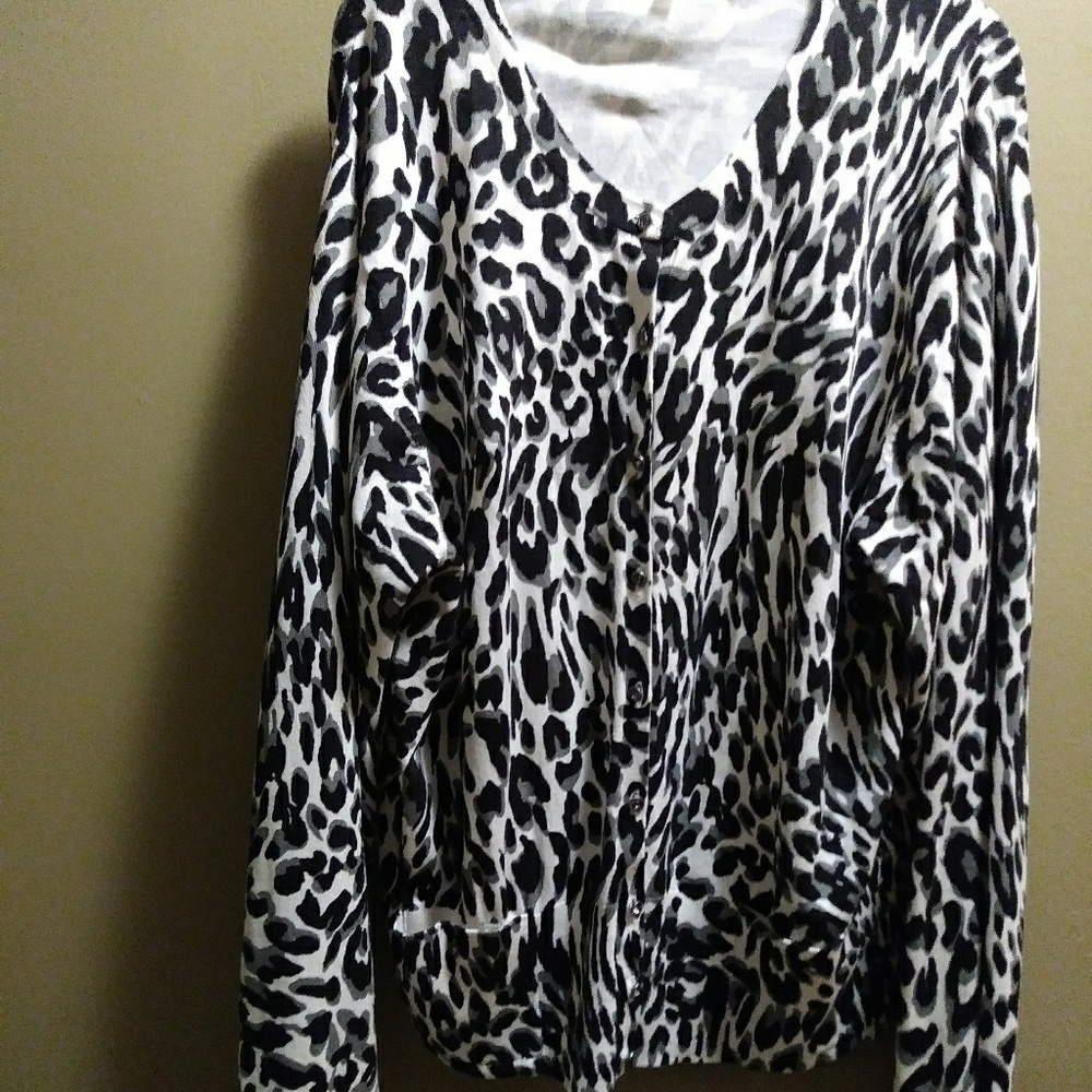 Calvin Klein button down cardigan zebra print xl